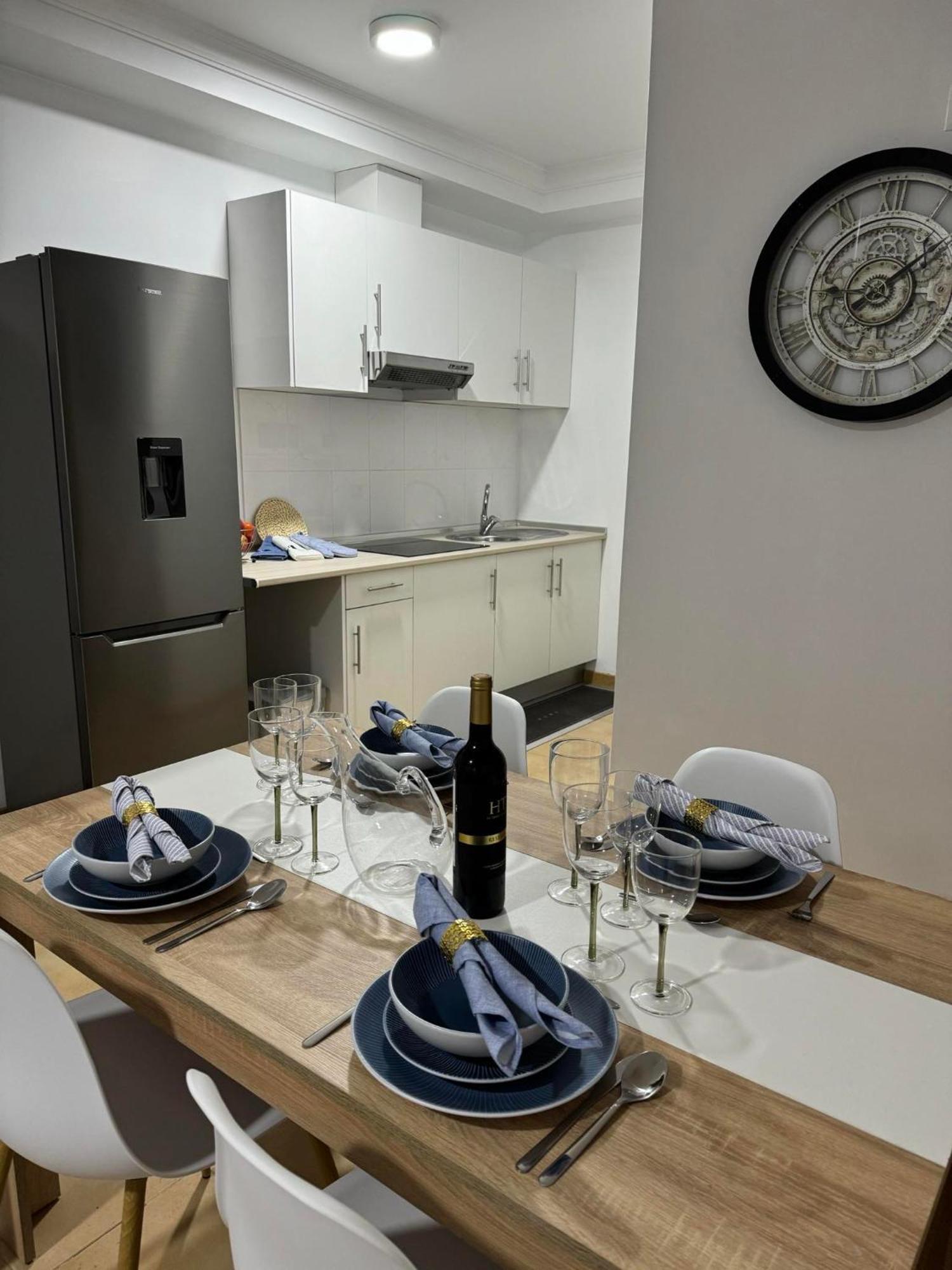 Alforra Residence 1-T2-Centro-Praias-Levadas กามารา ดิ โลบุช ภายนอก รูปภาพ