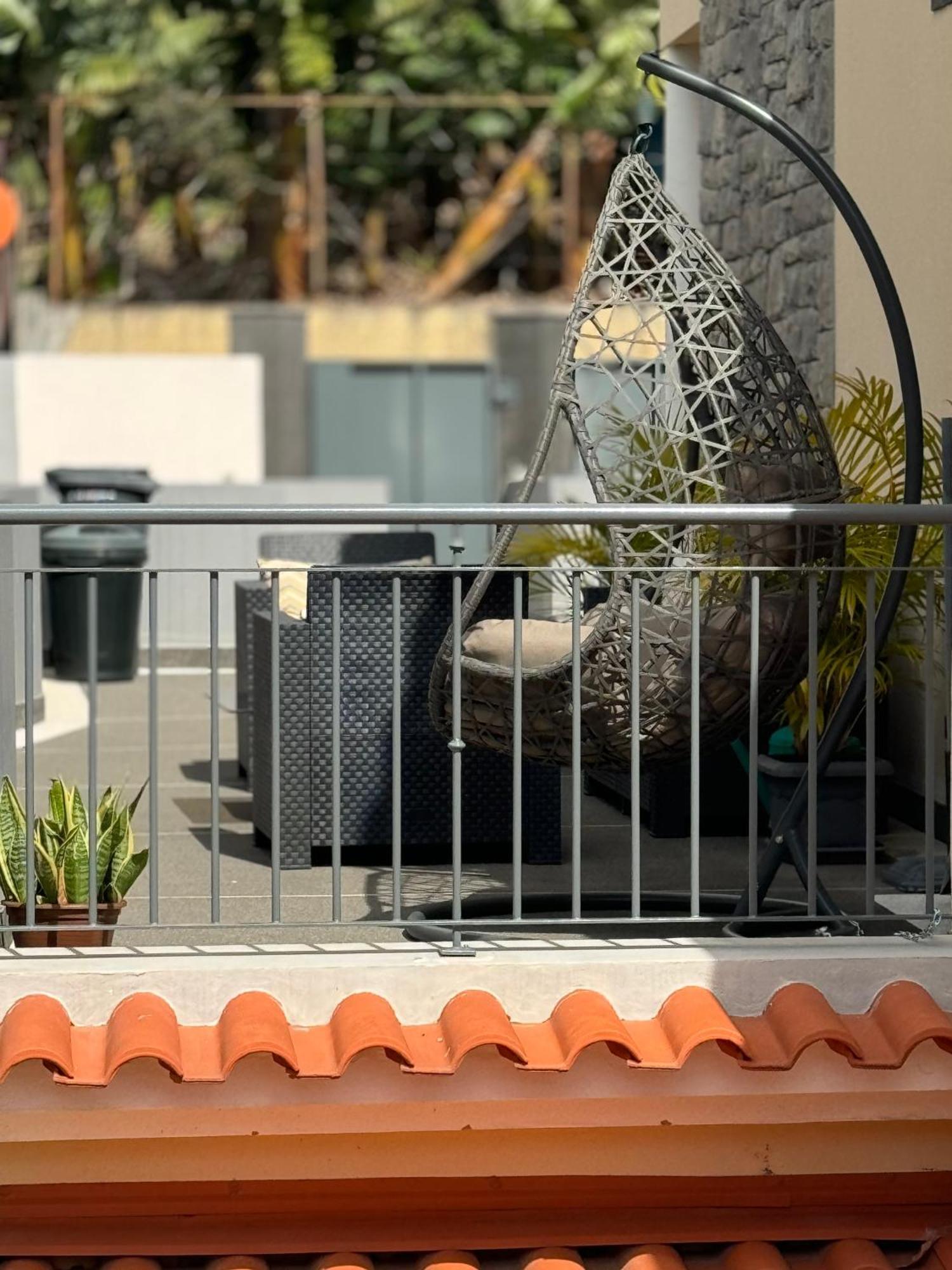 Alforra Residence 1-T2-Centro-Praias-Levadas กามารา ดิ โลบุช ภายนอก รูปภาพ
